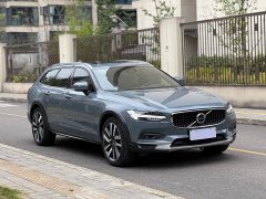 Volvo V90 Cross Country B5 AWD Ultimate - фото 3
