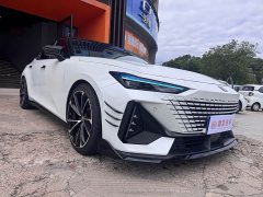 Changan UNI-V 2022 1.5T premium - фото 3