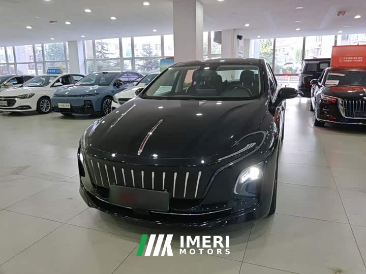 Hongqi E-QM5 facelift basic travel version