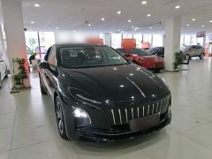 Hongqi E-QM5 facelift basic travel version - фото 4