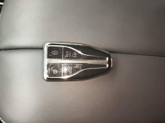 Hongqi HS7 2.0T DCT two-wheel drive smart connected flagship version - фото 9