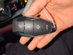 Hongqi H5 2025 2.0T automatic Qichang version - фото 17