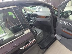Hongqi HQ9 PHEV 2.0T four-wheel drive luxury version - фото 11