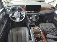 Hongqi HQ9 PHEV 2.0T four-wheel drive luxury version - фото 16