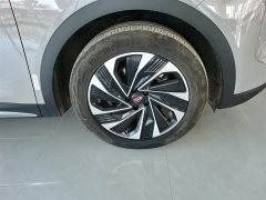Hongqi HS7 PHEV 2.0T PHEV four-wheel drive flag collar version 6 seats - фото 14