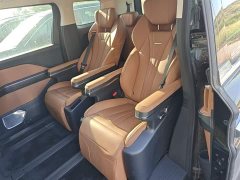 Hongqi HQ9 PHEV 2.0T four-wheel drive business version - фото 17