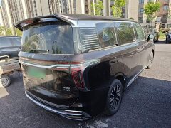 Hongqi HQ9 PHEV 2.0T four-wheel drive business version - фото 7