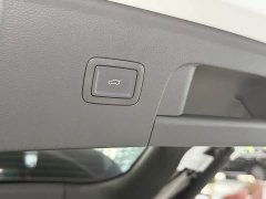Hongqi HS3 PHEV 125km Jinwei PLUS 2 million commemorative edition - фото 12