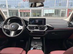 BMW iX3 2023 leading - фото 10