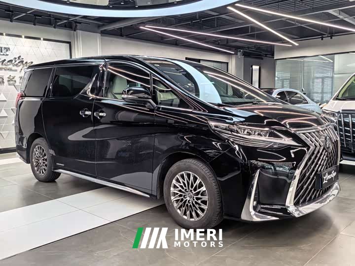 Lexus LM 2020 300h four-seat Royal Edition - автомобиль из Китая