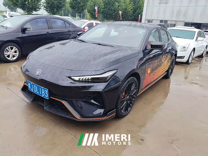 Changan UNI-V third generation 2.0T powerful - автомобиль из Китая