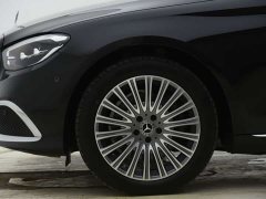 Mercedes-Benz E-Class facelift E 300 L fashionable - фото 20