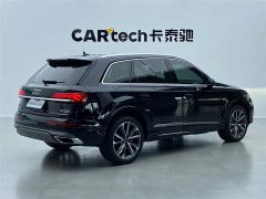 Audi Q7 55 TFSI quattro S line sports version - фото 4