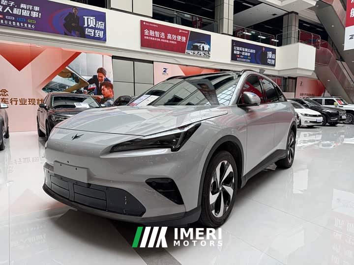 Arcfox Jihu Alpha T5 2026 extended range 1215 Yuanjing Zhixing Edition - автомобиль из Китая