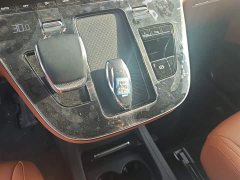 Hongqi HQ9 PHEV 2.0T four-wheel drive business version - фото 14
