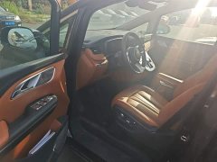 Hongqi HQ9 PHEV 2.0T four-wheel drive business version - фото 16