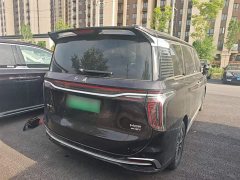 Hongqi HQ9 PHEV 2.0T four-wheel drive business version - фото 7