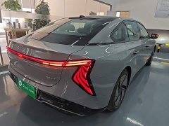 Hongqi EH7 640 four-wheel drive smart version - фото 7