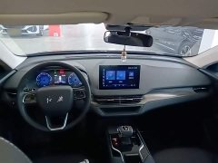 Hongqi E-QM5 2023 basic travel version - фото 10