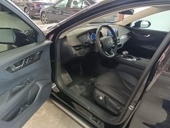 Hongqi E-QM5 2023 basic travel version - фото 16