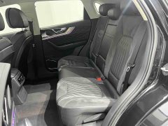 Hongqi HQ9 PHEV 2.0T four-wheel drive business version - фото 13