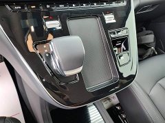 Hongqi HQ9 PHEV 2.0T four-wheel drive business version - фото 14