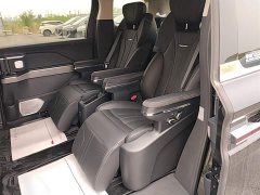 Hongqi HQ9 PHEV 2.0T four-wheel drive business version - фото 17