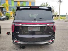 Hongqi HQ9 PHEV 2.0T four-wheel drive business version - фото 6