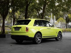 Rolls-Royce Cullinan 2022 Black Badge - фото 5