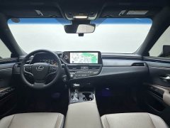 Lexus ES 2022 200 Excellence Edition - фото 11