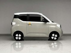 Wuling Hongguang MINIEV 2024 third generation 215km advanced version - фото 6