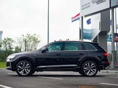 Audi Q7 55 TFSI quattro S line sports version - фото 3