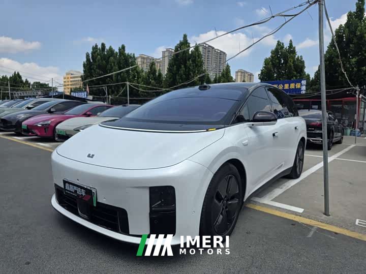 Li Auto Ideal i8 Standard Edition