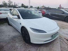Tesla Model 3 rear-wheel drive version - фото 3