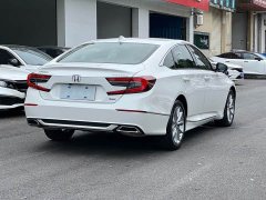 Honda Accord 260TURBO Deluxe Edition - фото 9