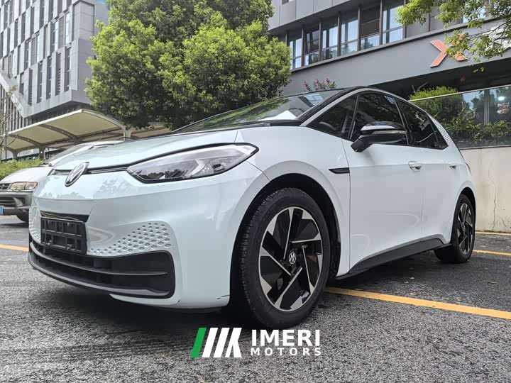 Volkswagen ID.3 upgraded pure smart version - автомобиль из Китая