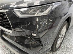 Toyota Highlander 2023 2.5L intelligent electric hybrid dual-engine four-wheel drive premium version 7 seats - фото 4