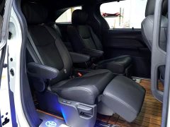 Toyota SIENNA 2021 2.5L Hybrid Premium Edition - фото 9