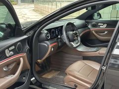 Mercedes-Benz E-Class facelift three E 300 L sporty and fashionable - фото 12