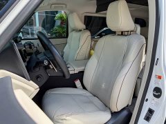 Lexus LM 2023 350h seven-seat elegant version - фото 14
