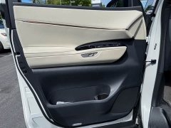 Lexus LM 2023 350h seven-seat elegant version - фото 15