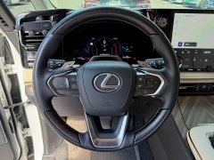 Lexus LM 2023 350h seven-seat elegant version - фото 7