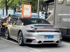 Porsche 911 2020 Turbo S Cabriolet 3.7T - фото 3