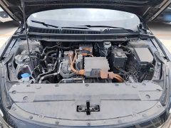 Hongqi E-QM5 2021 Charging T3 version 4 seats - фото 20