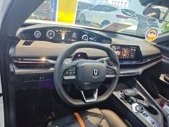 Changan UNI-V 1.5T premium - фото 10