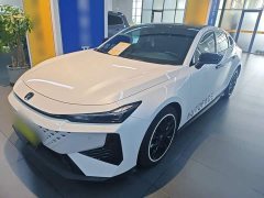 Changan UNI-V 1.5T premium - фото 2