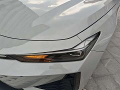Changan UNI-V 1.5T exclusive - фото 18
