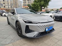 Changan UNI-V 1.5T exclusive - фото 3
