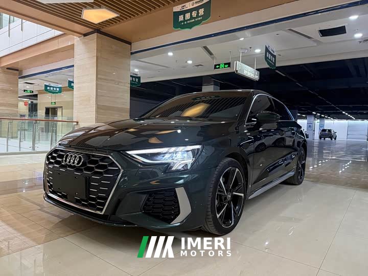 Audi A3 Sportback 35 TFSI luxury sports - автомобиль из Китая