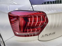 Polo Plus 1.5L Automatic Colorful Technology Edition - фото 6